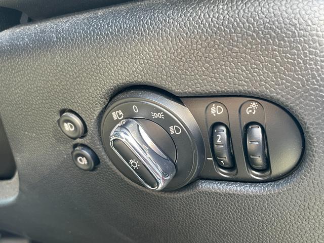 ＭＩＮＩ クーパーＳ　パディ・ホプカーク・エディション　【正規認定中古車】【全国正規ディーラー保証付／２年・走行距離無制限】限定車　弊社下取り車　ワンオーナー車　禁煙車　バックカメラ　前後ＰＤＣ　アンビエントライト　ＡＣＣ　純正前後ドラレコ（39枚目）