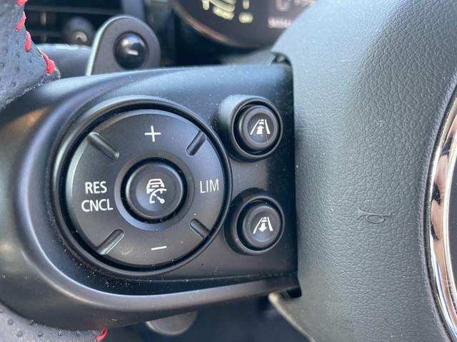 ＭＩＮＩ クーパーＳ　パディ・ホプカーク・エディション　【正規認定中古車】【全国正規ディーラー保証付／２年・走行距離無制限】限定車　弊社下取り車　ワンオーナー車　禁煙車　バックカメラ　前後ＰＤＣ　アンビエントライト　ＡＣＣ　純正前後ドラレコ（45枚目）