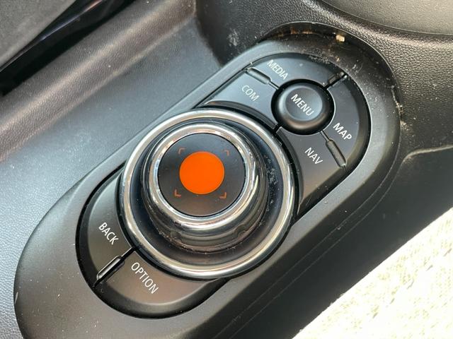ＭＩＮＩ クーパーＳ　パディ・ホプカーク・エディション　【正規認定中古車】【全国正規ディーラー保証付／２年・走行距離無制限】限定車　弊社下取り車　ワンオーナー車　禁煙車　バックカメラ　前後ＰＤＣ　アンビエントライト　ＡＣＣ　純正前後ドラレコ（50枚目）