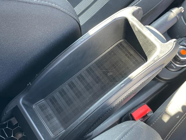 ＭＩＮＩ クーパーＳ　パディ・ホプカーク・エディション　【正規認定中古車】【全国正規ディーラー保証付／２年・走行距離無制限】限定車　弊社下取り車　ワンオーナー車　禁煙車　バックカメラ　前後ＰＤＣ　アンビエントライト　ＡＣＣ　純正前後ドラレコ（52枚目）