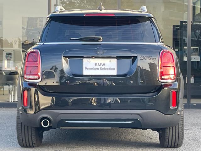 ＭＩＮＩ クーパーＤ　クロスオーバー　クラシック・トリム　【正規認定中古車】【全国正規ディーラー保証付／２年・走行距離無制限】弊社下取り　オートトランク　バックカメラ　前後ＰＤＣ　パーキングアシスト　茶革シートカバー　シートヒーター（11枚目）