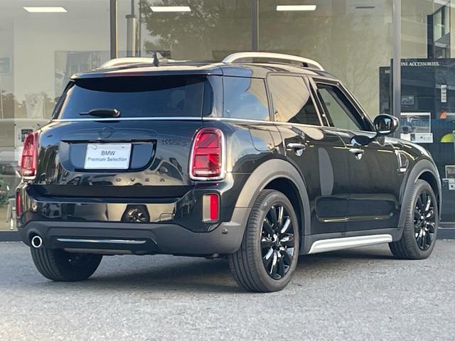 ＭＩＮＩ クーパーＤ　クロスオーバー　クラシック・トリム　【正規認定中古車】【全国正規ディーラー保証付／２年・走行距離無制限】弊社下取り　オートトランク　バックカメラ　前後ＰＤＣ　パーキングアシスト　茶革シートカバー　シートヒーター（12枚目）