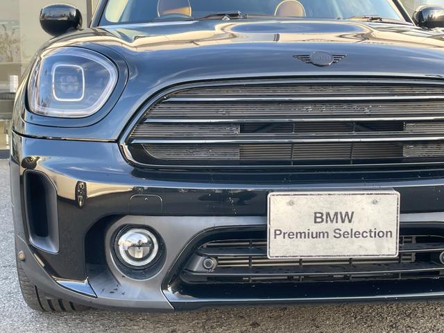 ＭＩＮＩ クーパーＤ　クロスオーバー　クラシック・トリム　【正規認定中古車】【全国正規ディーラー保証付／２年・走行距離無制限】弊社下取り　オートトランク　バックカメラ　前後ＰＤＣ　パーキングアシスト　茶革シートカバー　シートヒーター（16枚目）