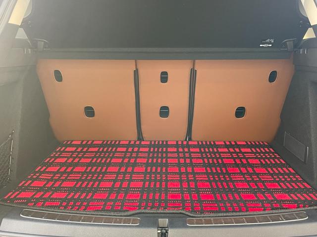 ＭＩＮＩ クーパーＤ　クロスオーバー　クラシック・トリム　【正規認定中古車】【全国正規ディーラー保証付／２年・走行距離無制限】弊社下取り　オートトランク　バックカメラ　前後ＰＤＣ　パーキングアシスト　茶革シートカバー　シートヒーター（26枚目）