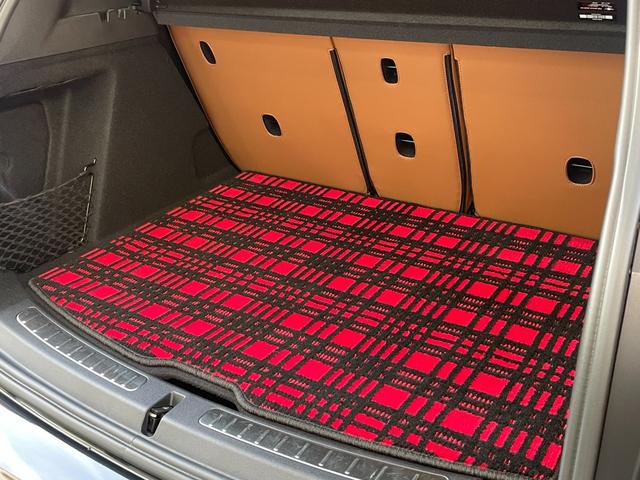 ＭＩＮＩ クーパーＤ　クロスオーバー　クラシック・トリム　【正規認定中古車】【全国正規ディーラー保証付／２年・走行距離無制限】弊社下取り　オートトランク　バックカメラ　前後ＰＤＣ　パーキングアシスト　茶革シートカバー　シートヒーター（27枚目）