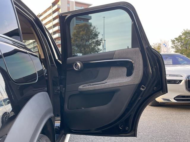 ＭＩＮＩ クーパーＤ　クロスオーバー　クラシック・トリム　【正規認定中古車】【全国正規ディーラー保証付／２年・走行距離無制限】弊社下取り　オートトランク　バックカメラ　前後ＰＤＣ　パーキングアシスト　茶革シートカバー　シートヒーター（30枚目）