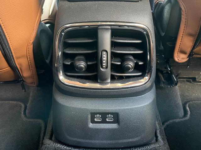ＭＩＮＩ クーパーＤ　クロスオーバー　クラシック・トリム　【正規認定中古車】【全国正規ディーラー保証付／２年・走行距離無制限】弊社下取り　オートトランク　バックカメラ　前後ＰＤＣ　パーキングアシスト　茶革シートカバー　シートヒーター（35枚目）