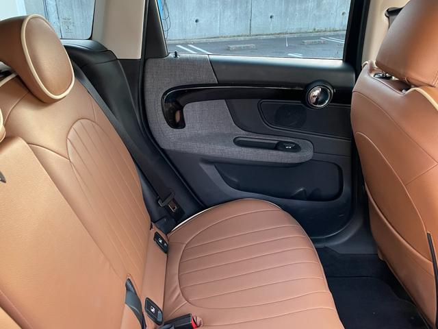 ＭＩＮＩ クーパーＤ　クロスオーバー　クラシック・トリム　【正規認定中古車】【全国正規ディーラー保証付／２年・走行距離無制限】弊社下取り　オートトランク　バックカメラ　前後ＰＤＣ　パーキングアシスト　茶革シートカバー　シートヒーター（37枚目）