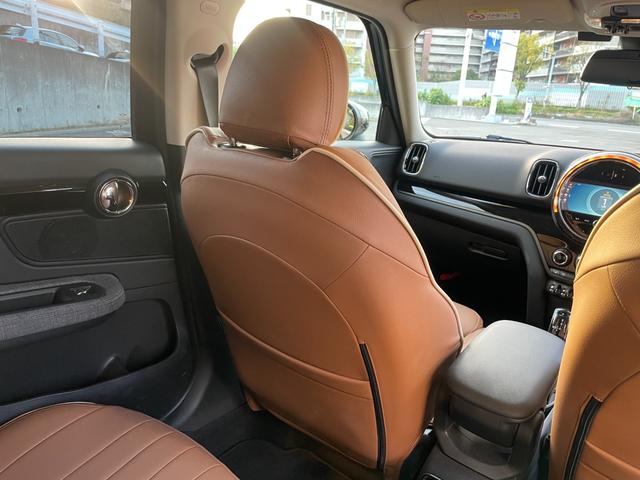 ＭＩＮＩ クーパーＤ　クロスオーバー　クラシック・トリム　【正規認定中古車】【全国正規ディーラー保証付／２年・走行距離無制限】弊社下取り　オートトランク　バックカメラ　前後ＰＤＣ　パーキングアシスト　茶革シートカバー　シートヒーター（38枚目）