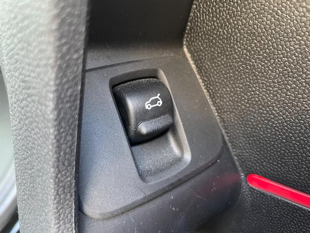 ＭＩＮＩ クーパーＤ　クロスオーバー　クラシック・トリム　【正規認定中古車】【全国正規ディーラー保証付／２年・走行距離無制限】弊社下取り　オートトランク　バックカメラ　前後ＰＤＣ　パーキングアシスト　茶革シートカバー　シートヒーター（43枚目）