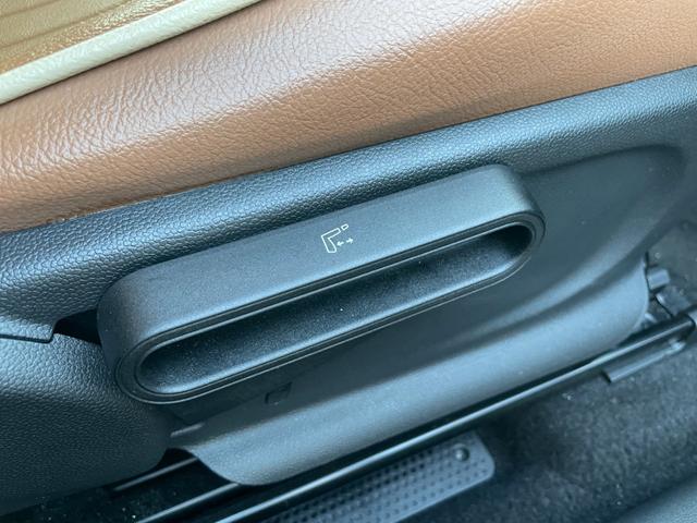 ＭＩＮＩ クーパーＤ　クロスオーバー　クラシック・トリム　【正規認定中古車】【全国正規ディーラー保証付／２年・走行距離無制限】弊社下取り　オートトランク　バックカメラ　前後ＰＤＣ　パーキングアシスト　茶革シートカバー　シートヒーター（47枚目）