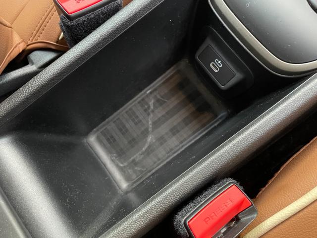 ＭＩＮＩ クーパーＤ　クロスオーバー　クラシック・トリム　【正規認定中古車】【全国正規ディーラー保証付／２年・走行距離無制限】弊社下取り　オートトランク　バックカメラ　前後ＰＤＣ　パーキングアシスト　茶革シートカバー　シートヒーター（55枚目）