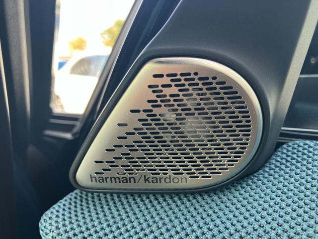 ＭＩＮＩ カントリーマンＤ　フェイバリット・トリム　【正規認定中古車】【全国正規ディーラー保証付／２年・走行距離無制限】ｈａｒｍａｎ／ｋａｒｄｏｎ　ブルーレザーシート　シートヒーター　シートマッサージ　全方位ＰＤＣ　トップビュー　ステアリングヒーター（4枚目）