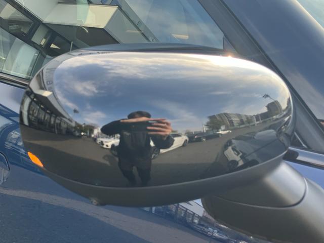 ＭＩＮＩ カントリーマンＤ　フェイバリット・トリム　【正規認定中古車】【全国正規ディーラー保証付／２年・走行距離無制限】ｈａｒｍａｎ／ｋａｒｄｏｎ　ブルーレザーシート　シートヒーター　シートマッサージ　全方位ＰＤＣ　トップビュー　ステアリングヒーター（17枚目）