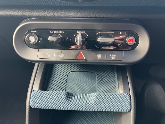 ＭＩＮＩ カントリーマンＤ　フェイバリット・トリム　【正規認定中古車】【全国正規ディーラー保証付／２年・走行距離無制限】ｈａｒｍａｎ／ｋａｒｄｏｎ　ブルーレザーシート　シートヒーター　シートマッサージ　全方位ＰＤＣ　トップビュー　ステアリングヒーター（38枚目）