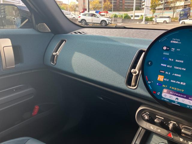 ＭＩＮＩ カントリーマンＤ　フェイバリット・トリム　【正規認定中古車】【全国正規ディーラー保証付／２年・走行距離無制限】ｈａｒｍａｎ／ｋａｒｄｏｎ　ブルーレザーシート　シートヒーター　シートマッサージ　全方位ＰＤＣ　トップビュー　ステアリングヒーター（52枚目）