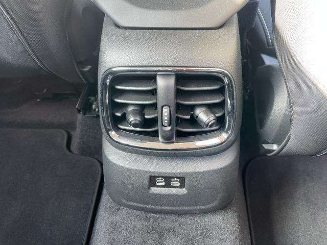 ＭＩＮＩ クーパーＤ　クロスオーバー　オール４　【正規認定中古車】【全国正規ディーラー保証付／２年・走行距離無制限】弊社下取り　バックカメラ　前後ＰＤＣ　シートヒーター　オートトランク　アンビエントライト　パーキングアシスト　社外前後ドラレコ（37枚目）