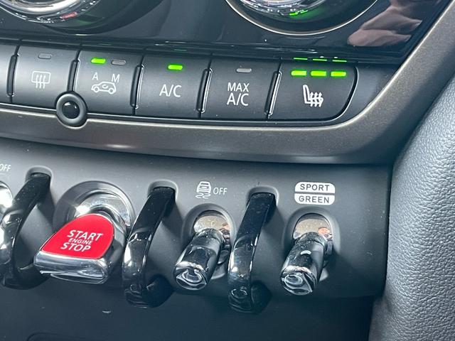 ＭＩＮＩ クーパーＤ　クロスオーバー　オール４　【正規認定中古車】【全国正規ディーラー保証付／２年・走行距離無制限】弊社下取り　バックカメラ　前後ＰＤＣ　シートヒーター　オートトランク　アンビエントライト　パーキングアシスト　社外前後ドラレコ（48枚目）
