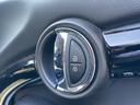 クーパーＳ　パディ・ホプカーク・エディション　【正規認定中古車】【全国正規ディーラー保証付／２年・走行距離無制限】限定車　弊社下取り車　ワンオーナー車　禁煙車　バックカメラ　前後ＰＤＣ　アンビエントライト　ＡＣＣ　純正前後ドラレコ（37枚目）