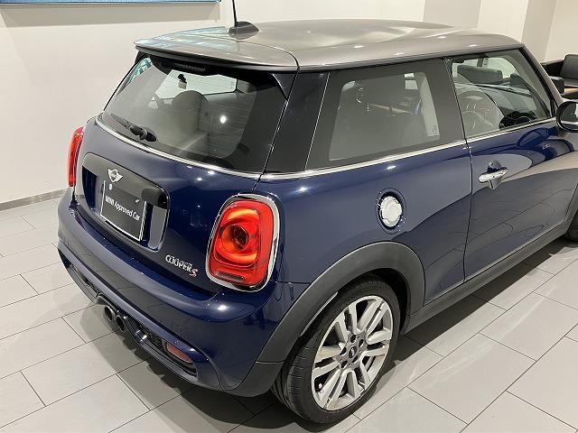 ＭＩＮＩ クーパーＳ　セブン　弊社新車拠点下取車　禁煙　ＬＥＤヘッドライト　コンフォートアクセス　１７インチアロイホイール　ミラーＥＴＣ　ミュージックコレクション　Ｂｌｕｅｔｏｏｔｈ　ＵＳＢ　ＡＵＸ　アンビエントライト　禁煙車（29枚目）