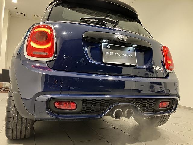 ＭＩＮＩ クーパーＳ　セブン　弊社新車拠点下取車　禁煙　ＬＥＤヘッドライト　コンフォートアクセス　１７インチアロイホイール　ミラーＥＴＣ　ミュージックコレクション　Ｂｌｕｅｔｏｏｔｈ　ＵＳＢ　ＡＵＸ　アンビエントライト　禁煙車（31枚目）