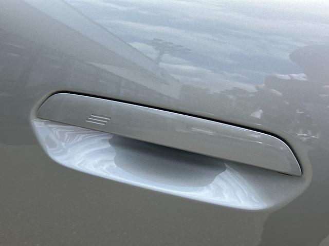 MINI カントリーマンC フェイバリット・トリム 弊社デモンストレーションカー ブルーレザーシート 禁煙車 ヘッドアップディスプレイ トップビューカメラ アクティブクルーズコントロール オートトランク 18インチアロイホイール パーキングアシスト(25枚目)