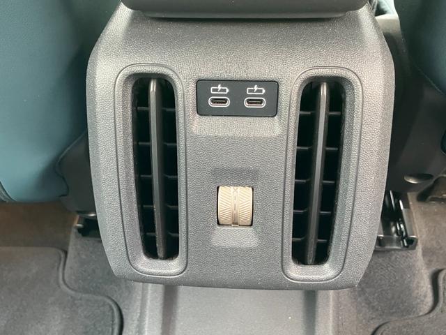 MINI カントリーマンC フェイバリット・トリム 弊社デモンストレーションカー ブルーレザーシート 禁煙車 ヘッドアップディスプレイ トップビューカメラ アクティブクルーズコントロール オートトランク 18インチアロイホイール パーキングアシスト(38枚目)