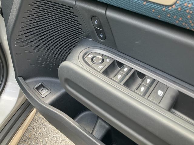 MINI カントリーマンC フェイバリット・トリム 弊社デモンストレーションカー ブルーレザーシート 禁煙車 ヘッドアップディスプレイ トップビューカメラ アクティブクルーズコントロール オートトランク 18インチアロイホイール パーキングアシスト(42枚目)