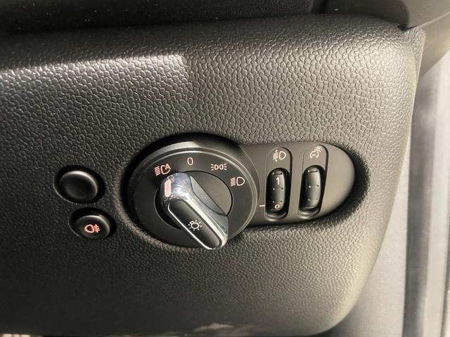 ＭＩＮＩ ジョンクーパーワークス　ジョンクーパーワークストリム　【正規認定中古車】【全国正規ディーラー保証付／２年・走行距離無制限ＪＣＷトリム　禁煙車　グループ会社下取　ヘッドアップディスプレイ　１オーナー　　シートヒーター　パドルシフト　ＡｐｐｌｅＣａｒＰｌａｙ（37枚目）