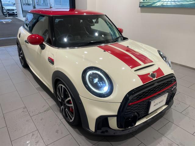 ＭＩＮＩ ジョンクーパーワークス　ジョンクーパーワークストリム　【正規認定中古車】【全国正規ディーラー保証付／２年・走行距離無制限ＪＣＷトリム　禁煙車　グループ会社下取　ヘッドアップディスプレイ　１オーナー　　シートヒーター　パドルシフト　ＡｐｐｌｅＣａｒＰｌａｙ（43枚目）