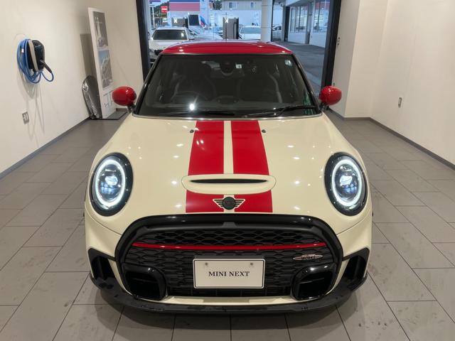 ＭＩＮＩ ジョンクーパーワークス　ジョンクーパーワークストリム　【正規認定中古車】【全国正規ディーラー保証付／２年・走行距離無制限ＪＣＷトリム　禁煙車　グループ会社下取　ヘッドアップディスプレイ　１オーナー　　シートヒーター　パドルシフト　ＡｐｐｌｅＣａｒＰｌａｙ（44枚目）