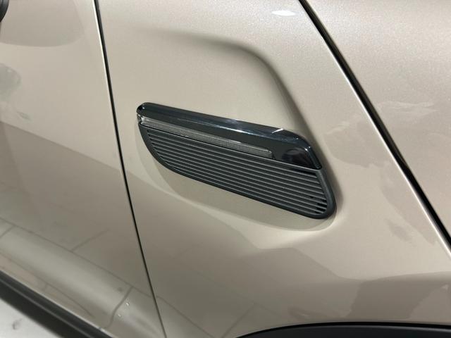 ＭＩＮＩ クーパーＤ　クラシック・トリム　【正規認定中古車】【全国正規ディーラー保証付／２年・走行距離無制限】ＡｐｐｌｅＣａｒＰｌａｙ　バックカメラ　ハーフレザーシート　センターアームレスト　アクティブクルーズコントロールアンビエントライト（10枚目）