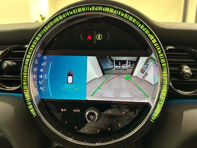 ＭＩＮＩ クーパーＤ　クラシック・トリム　【正規認定中古車】【全国正規ディーラー保証付／２年・走行距離無制限】ＡｐｐｌｅＣａｒＰｌａｙ　バックカメラ　ハーフレザーシート　センターアームレスト　アクティブクルーズコントロールアンビエントライト（22枚目）