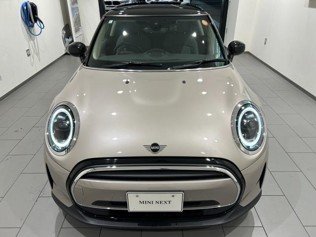ＭＩＮＩ クーパーＤ　クラシック・トリム　【正規認定中古車】【全国正規ディーラー保証付／２年・走行距離無制限】ＡｐｐｌｅＣａｒＰｌａｙ　バックカメラ　ハーフレザーシート　センターアームレスト　アクティブクルーズコントロールアンビエントライト（40枚目）