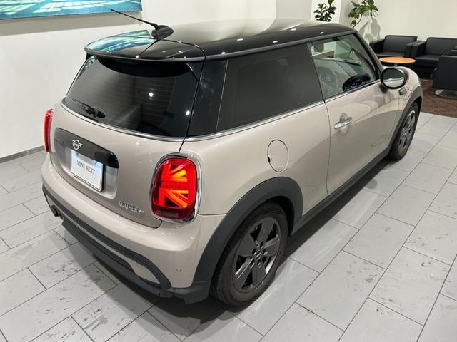 ＭＩＮＩ クーパーＤ　クラシック・トリム　【正規認定中古車】【全国正規ディーラー保証付／２年・走行距離無制限】ＡｐｐｌｅＣａｒＰｌａｙ　バックカメラ　ハーフレザーシート　センターアームレスト　アクティブクルーズコントロールアンビエントライト（43枚目）