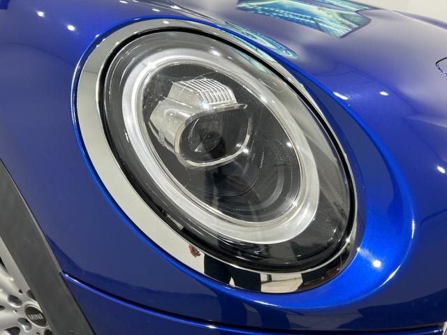ＭＩＮＩ クーパーＳ　【正規認定中古車】【全国正規ディーラー保証付／２年・走行距離無制限】アクティブクルーズコントロール　社外フルセグＴＶ　ミラーＥＴＣ　アンビエントライト　禁煙車　前後ドライブレコーダー　１オーナー車（6枚目）