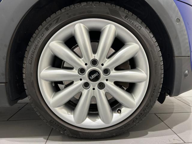 ＭＩＮＩ クーパーＳ　【正規認定中古車】【全国正規ディーラー保証付／２年・走行距離無制限】アクティブクルーズコントロール　社外フルセグＴＶ　ミラーＥＴＣ　アンビエントライト　禁煙車　前後ドライブレコーダー　１オーナー車（12枚目）