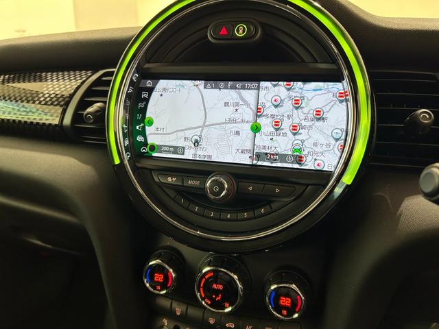 ＭＩＮＩ クーパーＳ　【正規認定中古車】【全国正規ディーラー保証付／２年・走行距離無制限】アクティブクルーズコントロール　社外フルセグＴＶ　ミラーＥＴＣ　アンビエントライト　禁煙車　前後ドライブレコーダー　１オーナー車（21枚目）