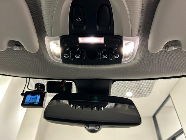 ＭＩＮＩ クーパーＳ　【正規認定中古車】【全国正規ディーラー保証付／２年・走行距離無制限】アクティブクルーズコントロール　社外フルセグＴＶ　ミラーＥＴＣ　アンビエントライト　禁煙車　前後ドライブレコーダー　１オーナー車（31枚目）