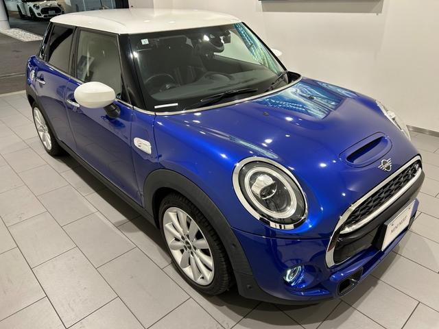 ＭＩＮＩ クーパーＳ　【正規認定中古車】【全国正規ディーラー保証付／２年・走行距離無制限】アクティブクルーズコントロール　社外フルセグＴＶ　ミラーＥＴＣ　アンビエントライト　禁煙車　前後ドライブレコーダー　１オーナー車（42枚目）