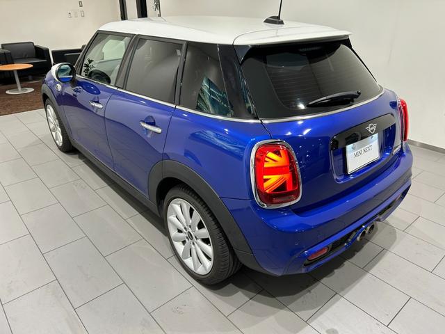 ＭＩＮＩ クーパーＳ　【正規認定中古車】【全国正規ディーラー保証付／２年・走行距離無制限】アクティブクルーズコントロール　社外フルセグＴＶ　ミラーＥＴＣ　アンビエントライト　禁煙車　前後ドライブレコーダー　１オーナー車（45枚目）