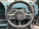 MINI カントリーマンC フェイバリット・トリム 弊社デモンストレーションカー ブルーレザーシート 禁煙車 ヘッドアップディスプレイ トップビューカメラ アクティブクルーズコントロール オートトランク 18インチアロイホイール パーキングアシスト(7枚目)