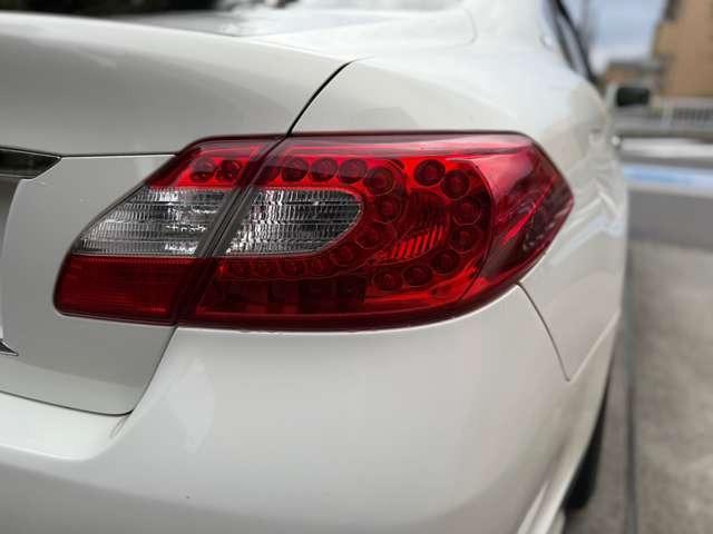 フーガ 370VIP IMPULエアロ/WorkグノーシスGR3-SR21inch/Blitz車高調/革/Bluetooth/デジタルインナーミラー/エアシート/マフラー(33枚目)