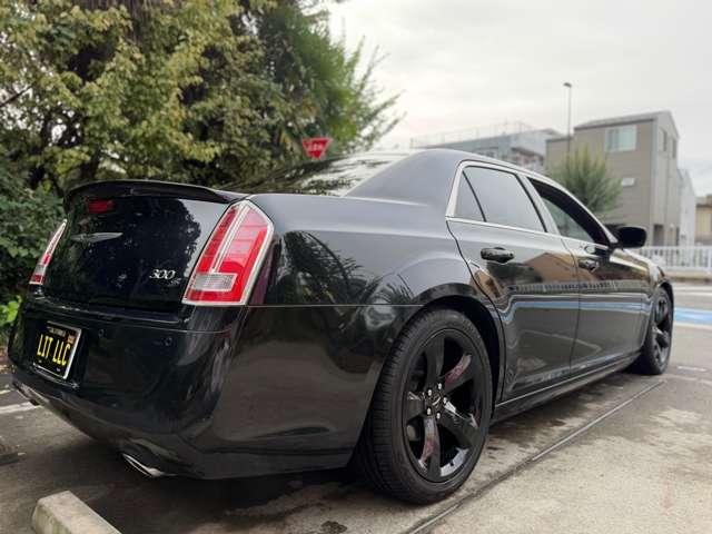 クライスラー・300 300S ダブルサンルーフ/アルパイン/ナビ/Pシート/クルコン/赤革/パドルシフト/ZF8速AT/アイバッハプロキット新品取付(21枚目)