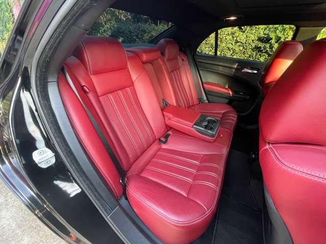 クライスラー・300 300S ダブルサンルーフ/アルパイン/ナビ/Pシート/クルコン/赤革/パドルシフト/ZF8速AT/アイバッハプロキット新品取付(29枚目)