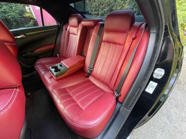 クライスラー・300 300S ダブルサンルーフ/アルパイン/ナビ/Pシート/クルコン/赤革/パドルシフト/ZF8速AT/アイバッハプロキット新品取付(31枚目)