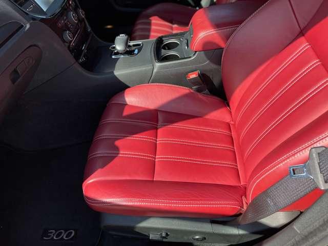 クライスラー・300 300S ダブルサンルーフ/アルパイン/ナビ/Pシート/クルコン/赤革/パドルシフト/ZF8速AT/アイバッハプロキット新品取付(53枚目)
