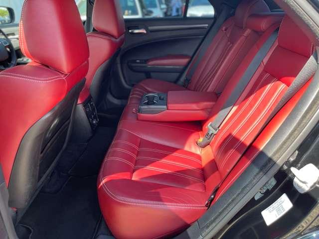 クライスラー・300 300S ダブルサンルーフ/アルパイン/ナビ/Pシート/クルコン/赤革/パドルシフト/ZF8速AT/アイバッハプロキット新品取付(54枚目)