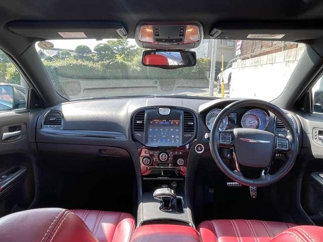 クライスラー・300 300S ダブルサンルーフ/アルパイン/ナビ/Pシート/クルコン/赤革/パドルシフト/ZF8速AT/アイバッハプロキット新品取付(56枚目)
