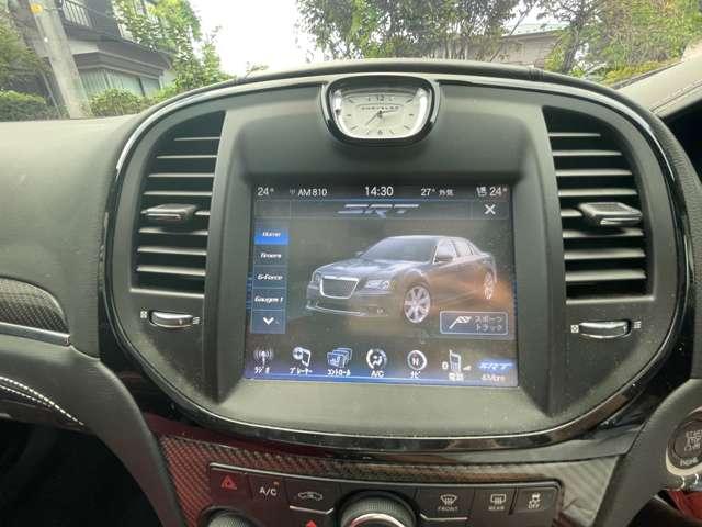 クライスラー・300 SRT8 ガラスSR/赤革/前所有者女性(31枚目)